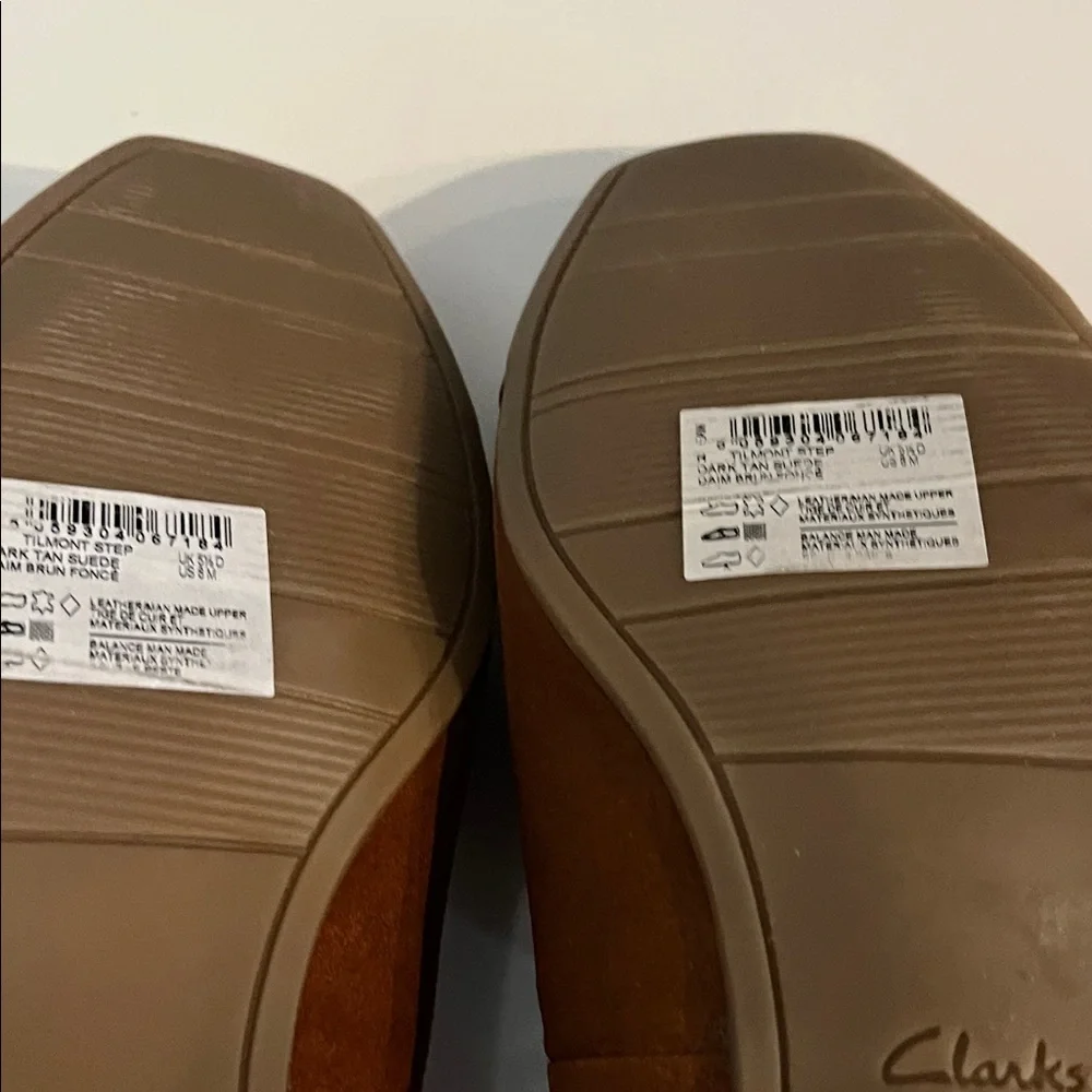 Clarks Women’s Brown‎ Suede and Leather Loafers Size 8